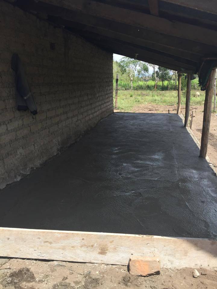 Mixing Concrete in Honduras - www.ohlardy.com