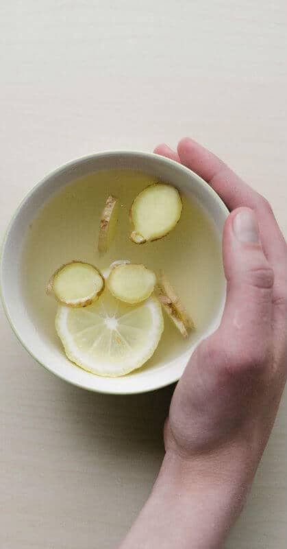 20 Natural Stomach Remedies